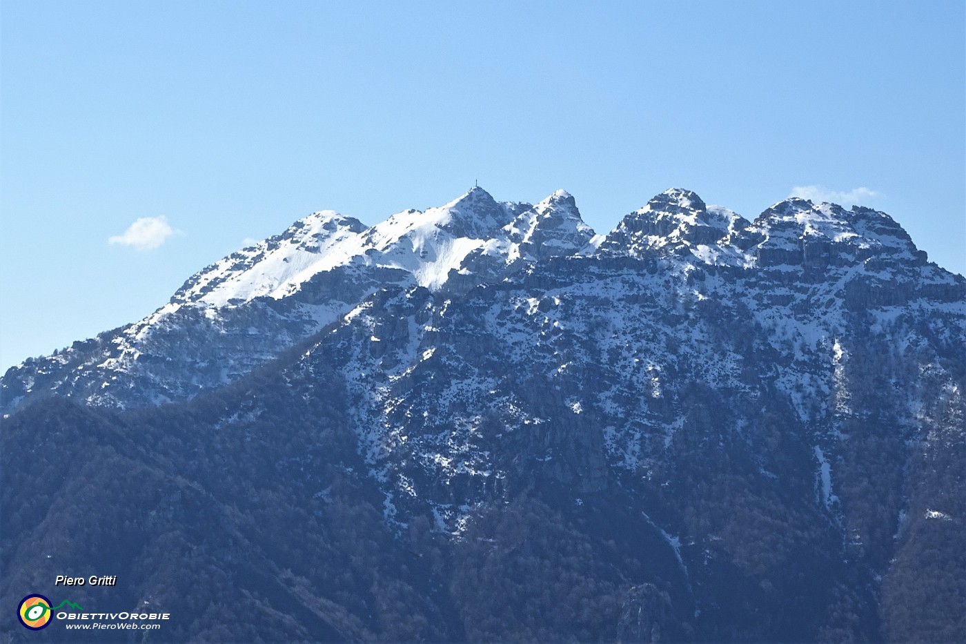 52 Da sfondo il Resegone -cresta nord , da poco salito.JPG